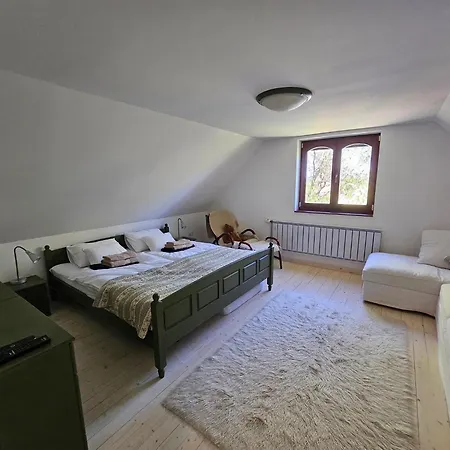 Villa Waterside *